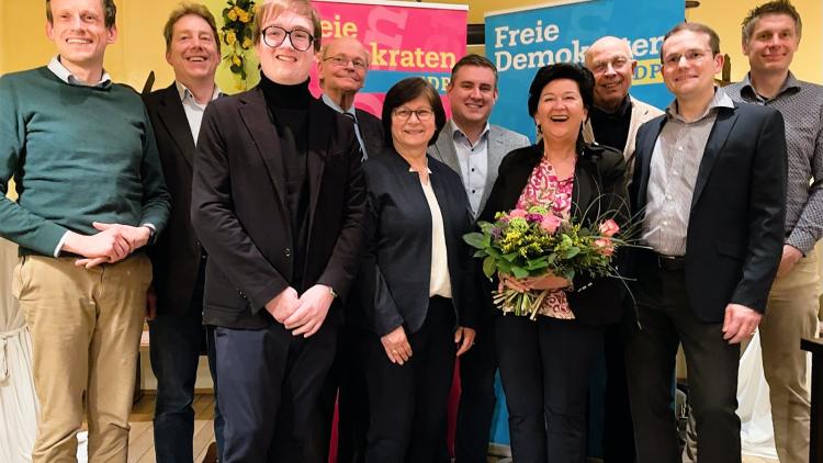 Foto des neuen Kreisvorstandes. v.l. Thomas Janssen, Jörg Pöpken, Thorge Schramm, Ivo Kügel, Daniela Pfeiffer, Benno Schulz, Christiane Ratjen-Damerau, Horst Wilms, Christian Schönberg und Martin Wybrands. Es fehlt Kerstin Büschen. Bild: Marleen Schmidt.